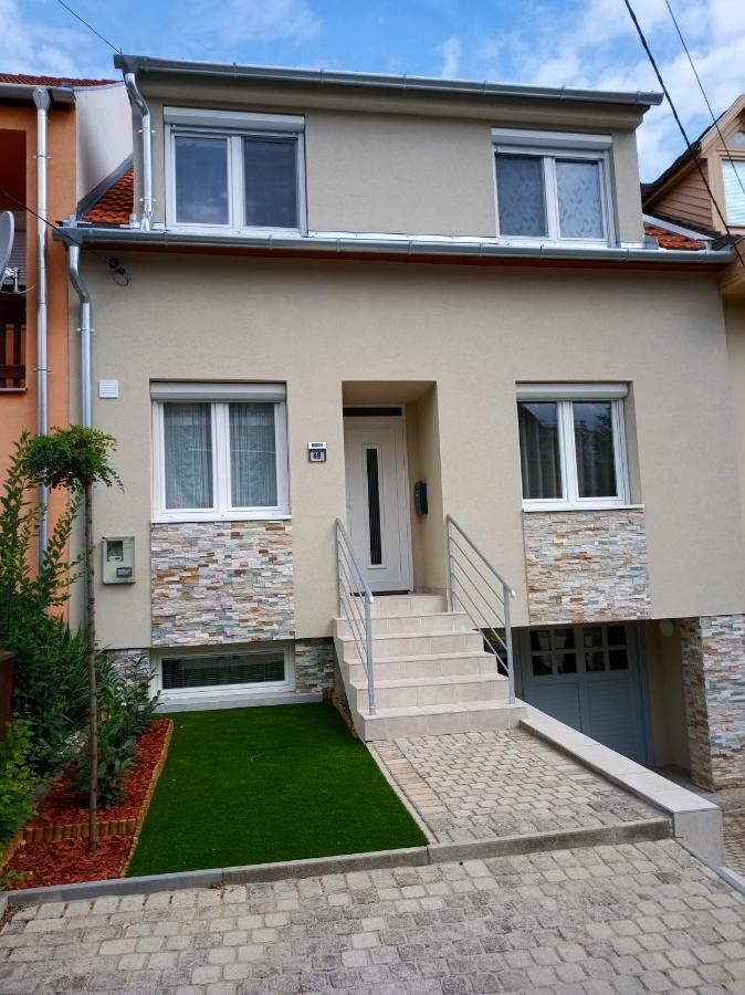 Valentina Apartman Apartment Eger Exterior photo